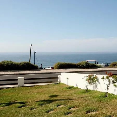Beachfront Surf With Pool Βίλα *